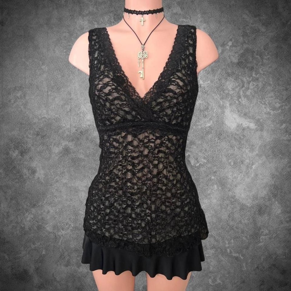 Black Floral Lace Layered Stretchy Sleeveless Wrap Top